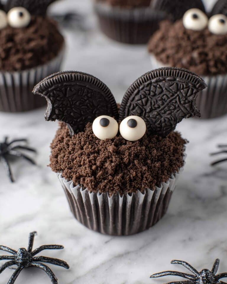 Oreo Bat Cupcakes with Chocolate Buttercream Frosting Recipe